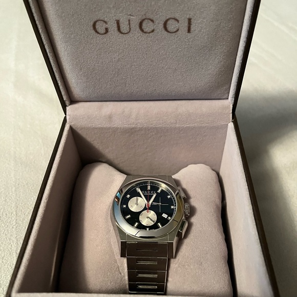 Gucci rare watch - Picture 3 of 4